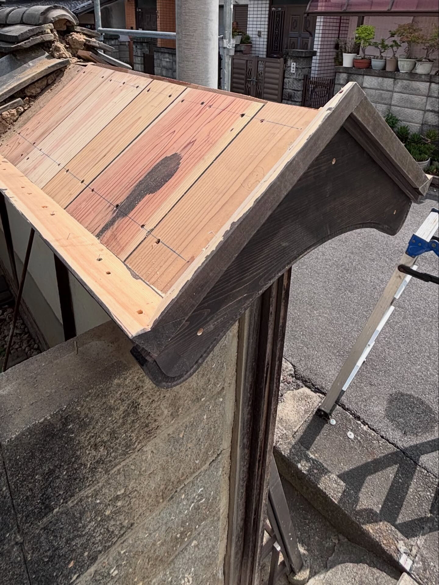 木塀修繕工事現場にて✨