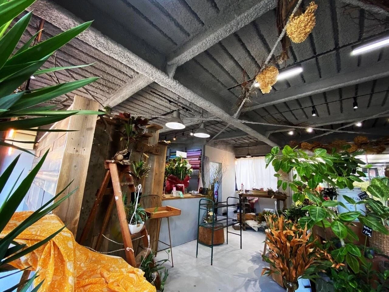 膳夫町の花屋さん・花ごころ様イメチェンリフォーム