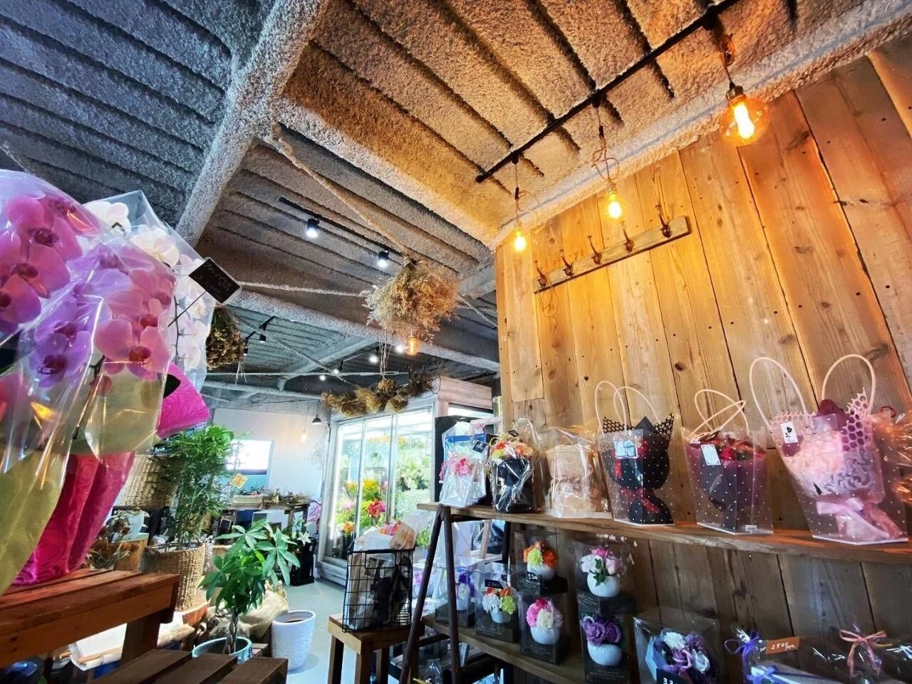 膳夫町の花屋さん・花ごころ様イメチェンリフォーム